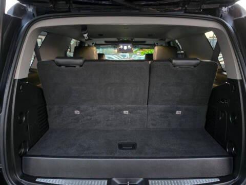GMC Yukon photo 11