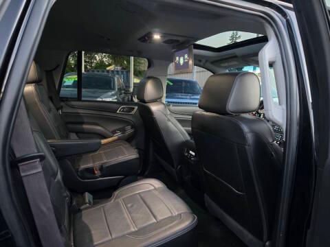 GMC Yukon photo 13