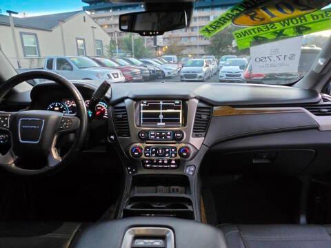 GMC Yukon photo 16