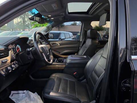 GMC Yukon photo 17