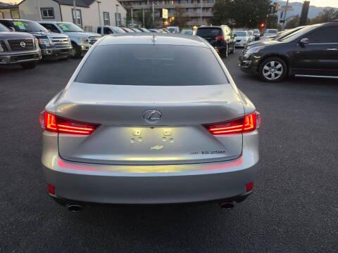 Lexus IS 250 4dr Sport Sdn AWD 2015
