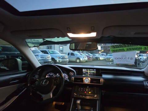 Lexus IS 250 4dr Sport Sdn AWD 2015