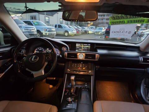 Lexus IS 250 4dr Sport Sdn AWD 2015