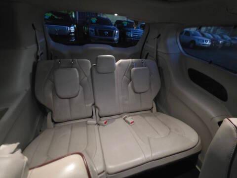 Chrysler Pacifica Limited FWD 2020