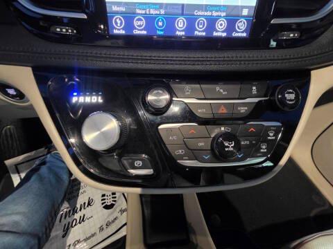 Chrysler Pacifica Limited FWD 2020