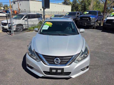 Nissan Altima 4dr Sdn V6 3.5 SR 2016