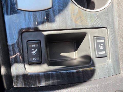 Nissan Altima 4dr Sdn V6 3.5 SR 2016