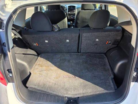 Nissan Versa Note 5dr HB CVT 1.6 S Plus 2016