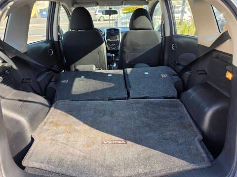 Nissan Versa Note 5dr HB CVT 1.6 S Plus 2016