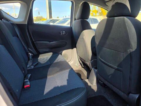 Nissan Versa Note 5dr HB CVT 1.6 S Plus 2016