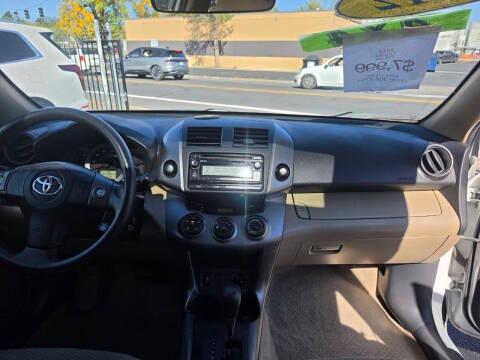 Toyota RAV4 photo 13