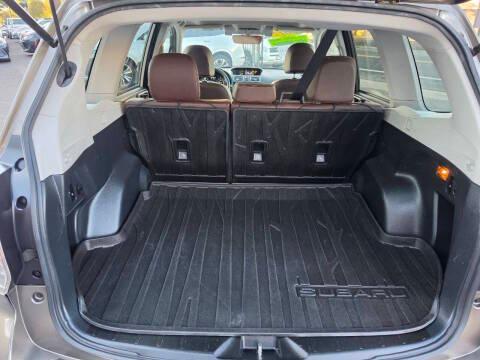 Subaru Forester photo 10