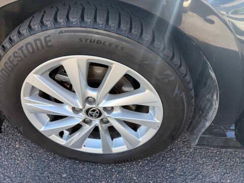 Toyota Camry photo 17