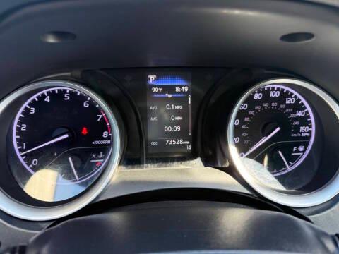 Toyota Camry photo 19