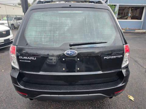 Subaru Forester photo 8