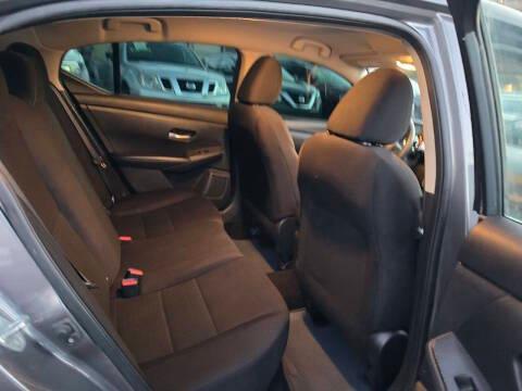 Nissan Sentra S CVT 2022