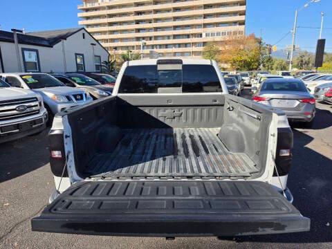 Chevrolet Silverado 1500 4WD Crew Cab 143.5" LT w/2LT 2016