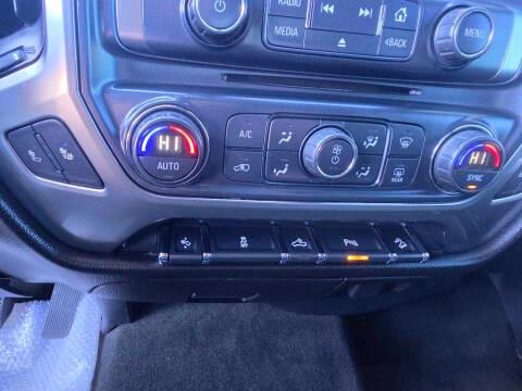 Chevrolet Silverado 1500 4WD Crew Cab 143.5" LT w/2LT 2016