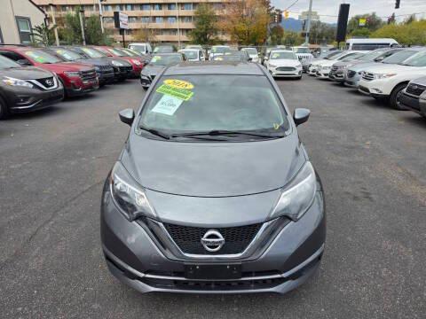 Nissan Versa Note SV CVT 2018
