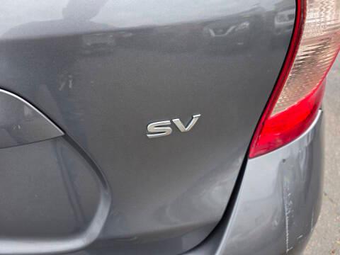 Nissan Versa Note SV CVT 2018
