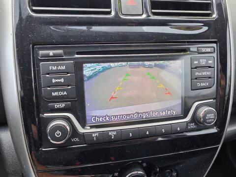 Nissan Versa Note SV CVT 2018