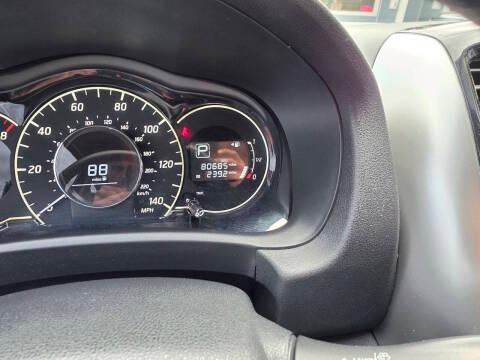Nissan Versa Note SV CVT 2018