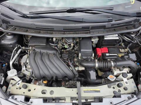 Nissan Versa Note SV CVT 2018