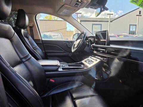 Lincoln Aviator Standard AWD 2021