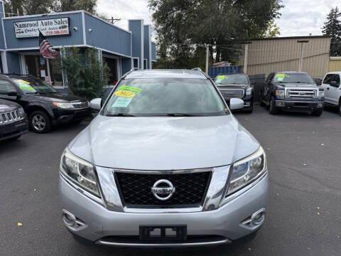 Nissan Pathfinder 4WD 4dr Platinum 2013