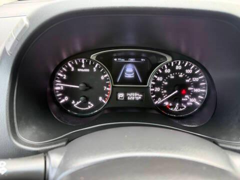 Nissan Pathfinder 4WD 4dr Platinum 2013