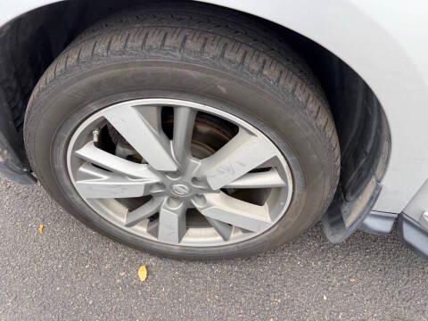 Nissan Pathfinder 4WD 4dr Platinum 2013