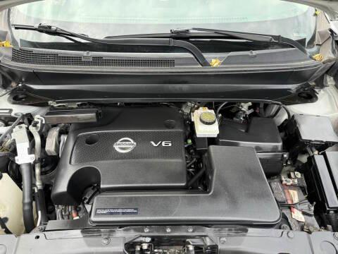 Nissan Pathfinder 4WD 4dr Platinum 2013