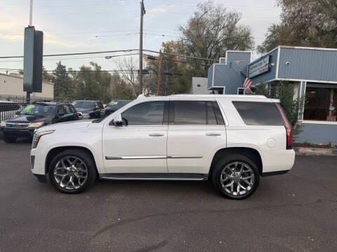 Cadillac Escalade 4WD 4dr Luxury Collection 2016