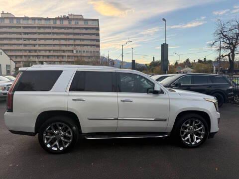 Cadillac Escalade 4WD 4dr Luxury Collection 2016