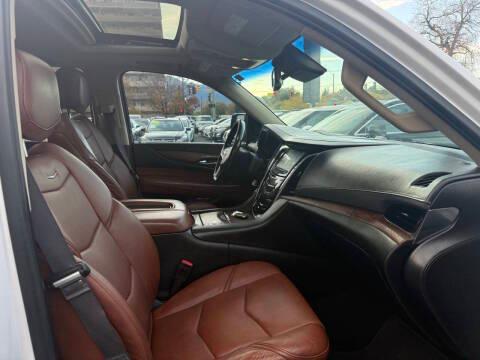 Cadillac Escalade 4WD 4dr Luxury Collection 2016