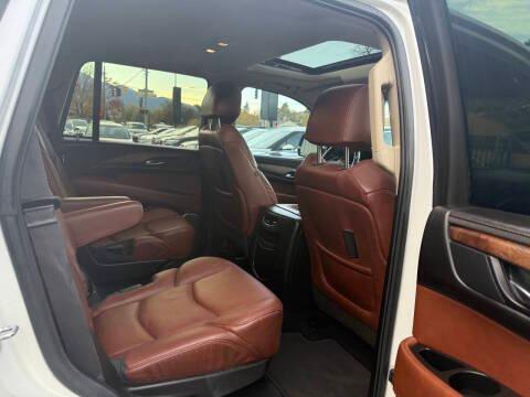 Cadillac Escalade 4WD 4dr Luxury Collection 2016