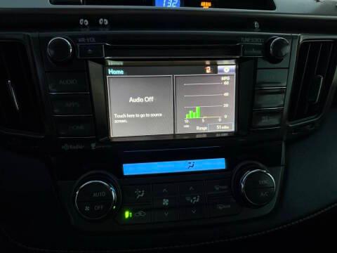 Toyota RAV4 AWD 4dr XLE (Natl) 2015