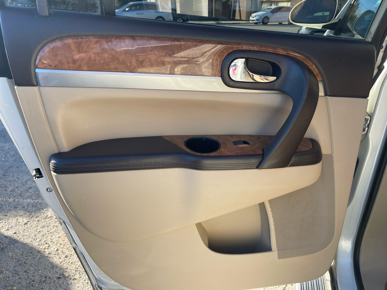 Buick Enclave Leather AWD 2012