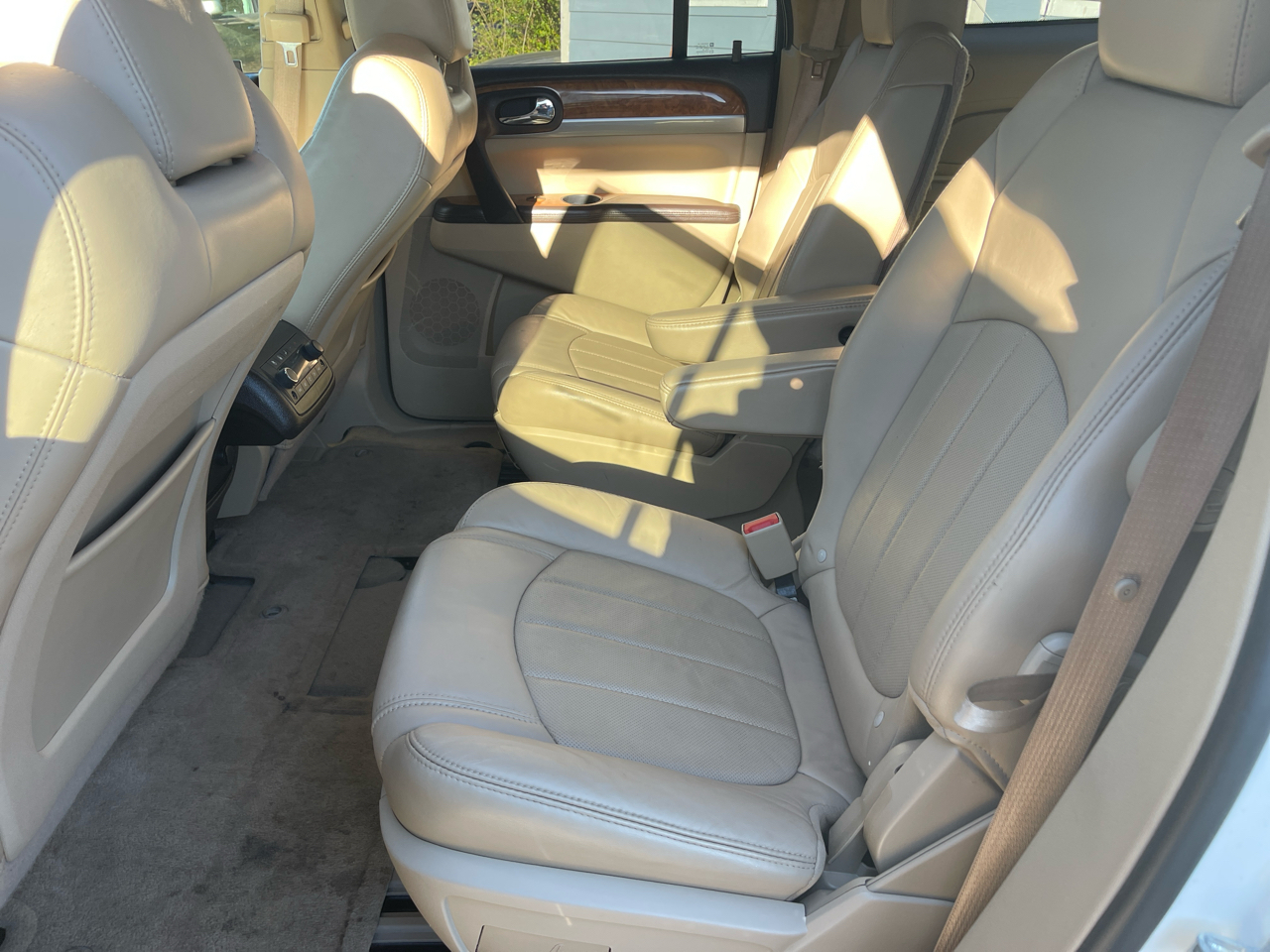Buick Enclave Leather AWD 2012