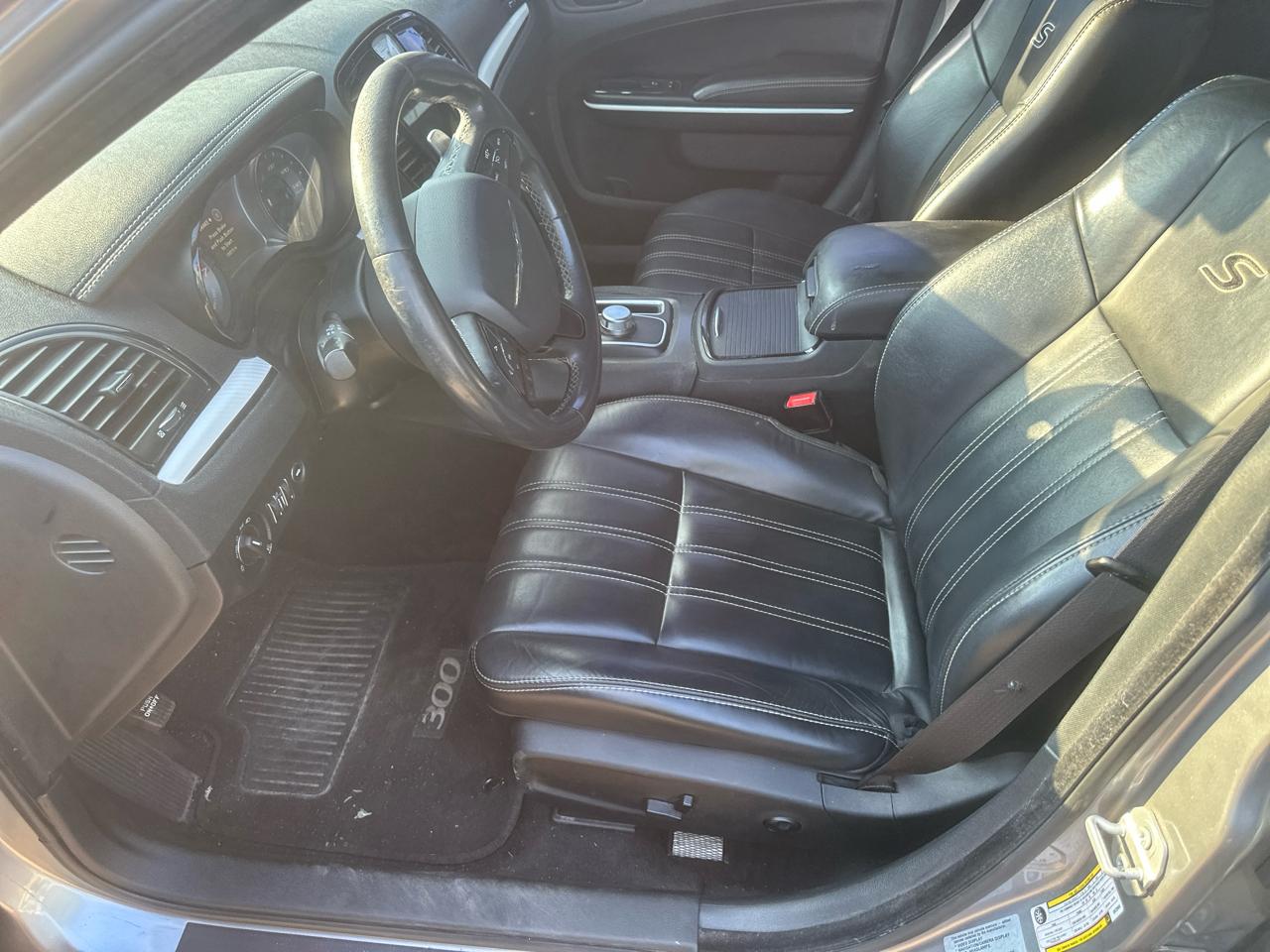 Chrysler 300 S V6 RWD 2016