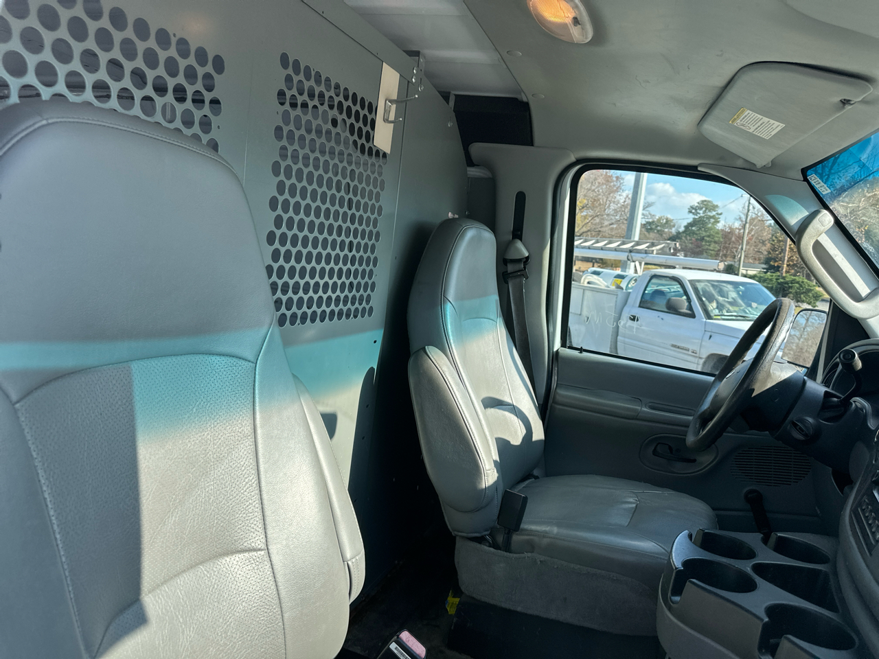 Ford Econoline E-250 2006