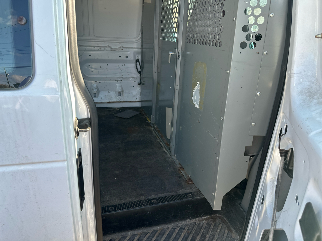 Ford Econoline E-250 2006