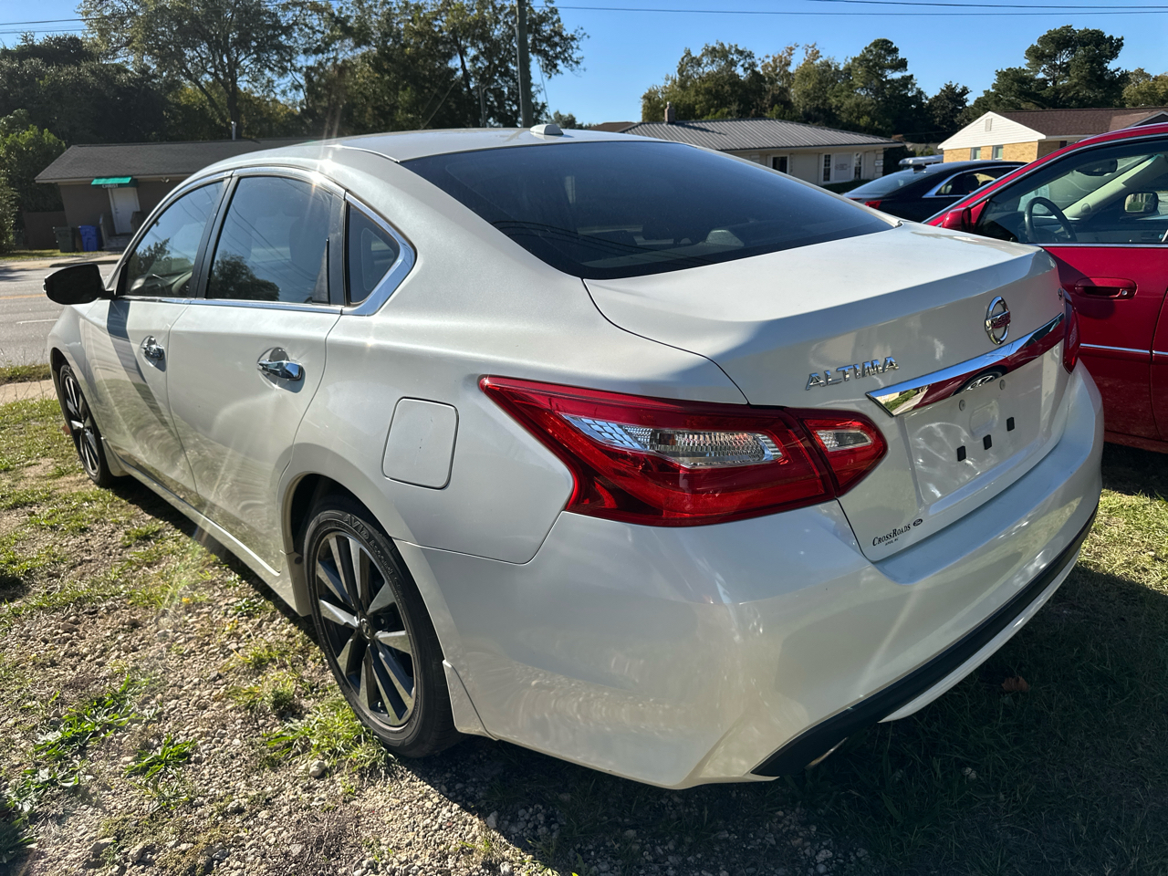 Nissan Altima 2.5 SR 2016 Nissan Altima 2.5 SR 2016