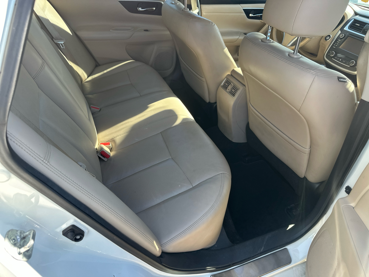 Nissan Altima 2.5 SR 2016 Nissan Altima 2.5 SR 2016