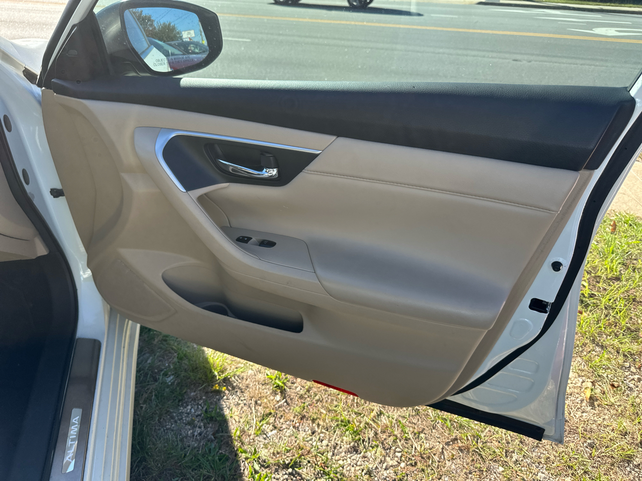 Nissan Altima 2.5 SR 2016 Nissan Altima 2.5 SR 2016