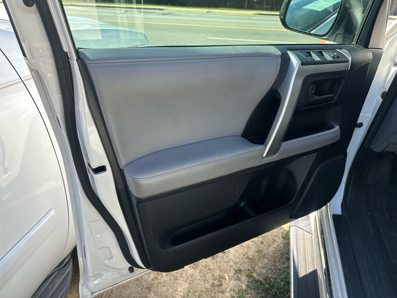 Toyota 4Runner SR5 2WD 2011 Toyota 4Runner SR5 2WD 2011