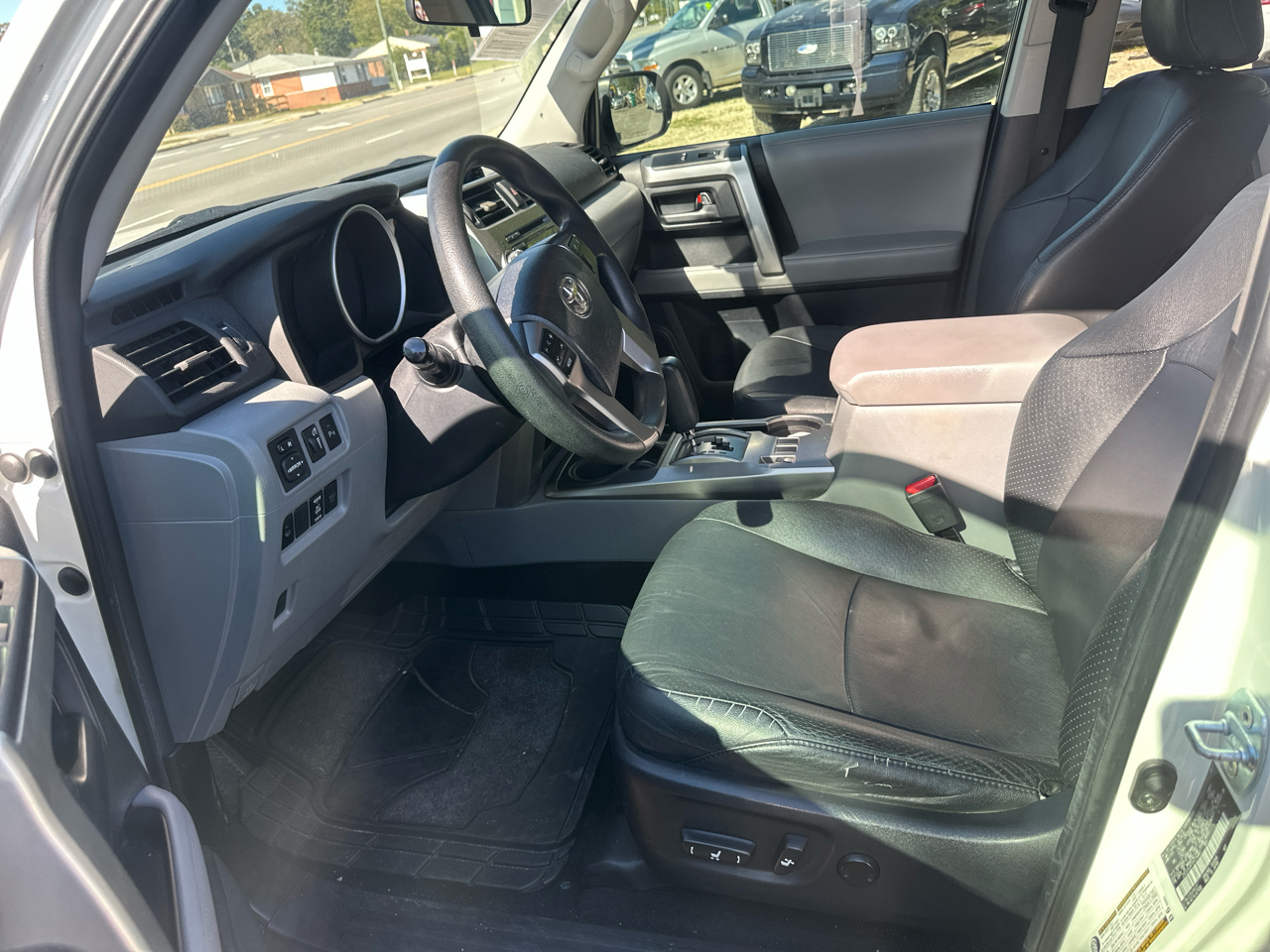 Toyota 4Runner SR5 2WD 2011 Toyota 4Runner SR5 2WD 2011