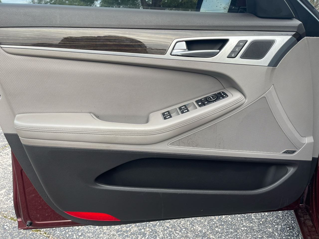 Hyundai Genesis 3.8L 2016