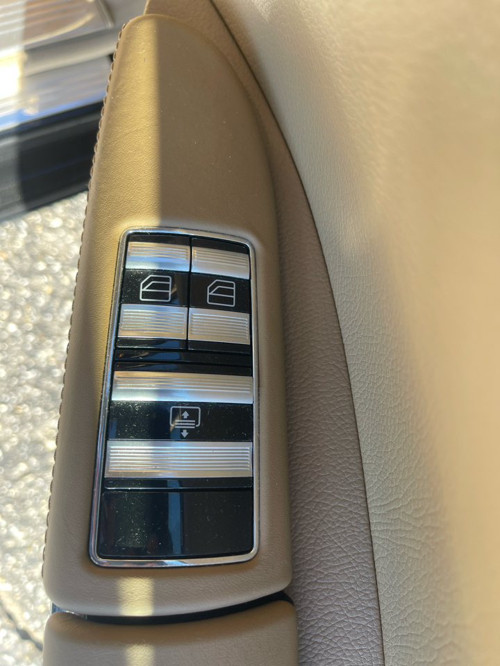 Mercedes-Benz S-Class S550 2007