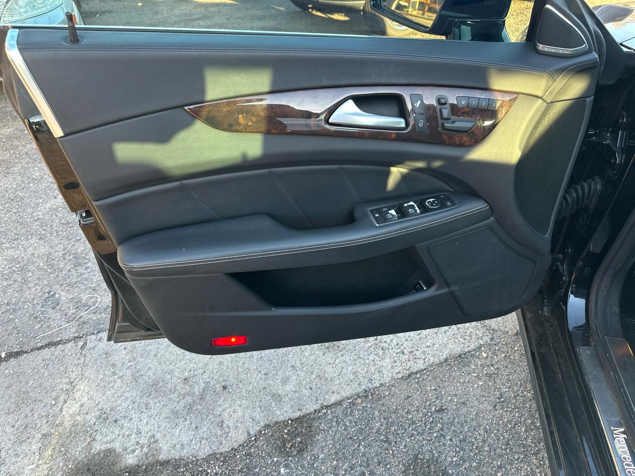 Mercedes-Benz CLS-Class CLS550 4MATIC 2014